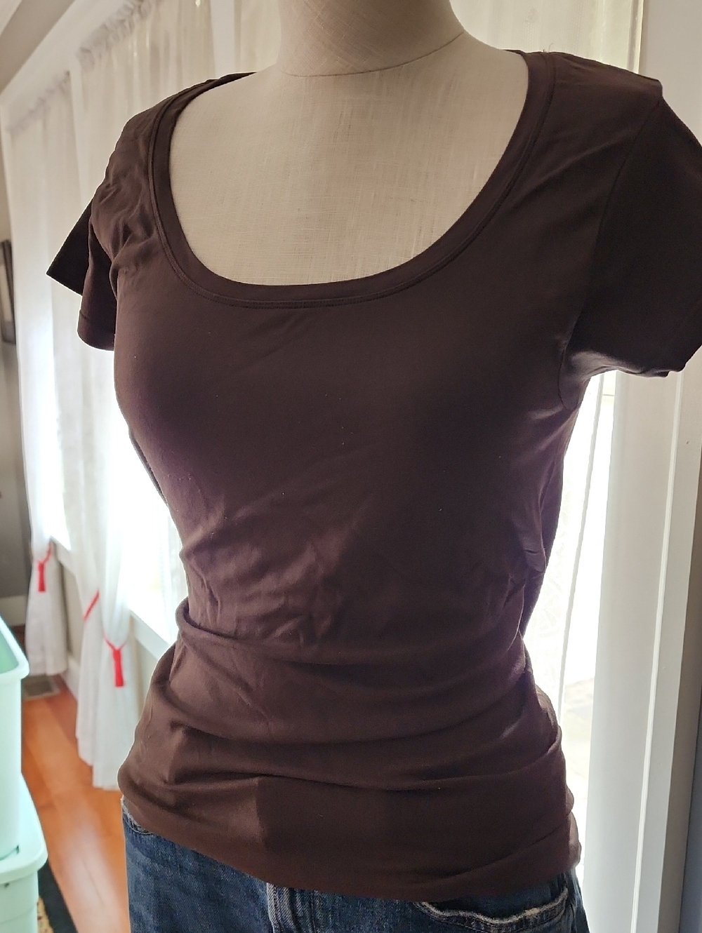 White House Black Market Scoop Neck Short Sleeve Tee in Dark Brown